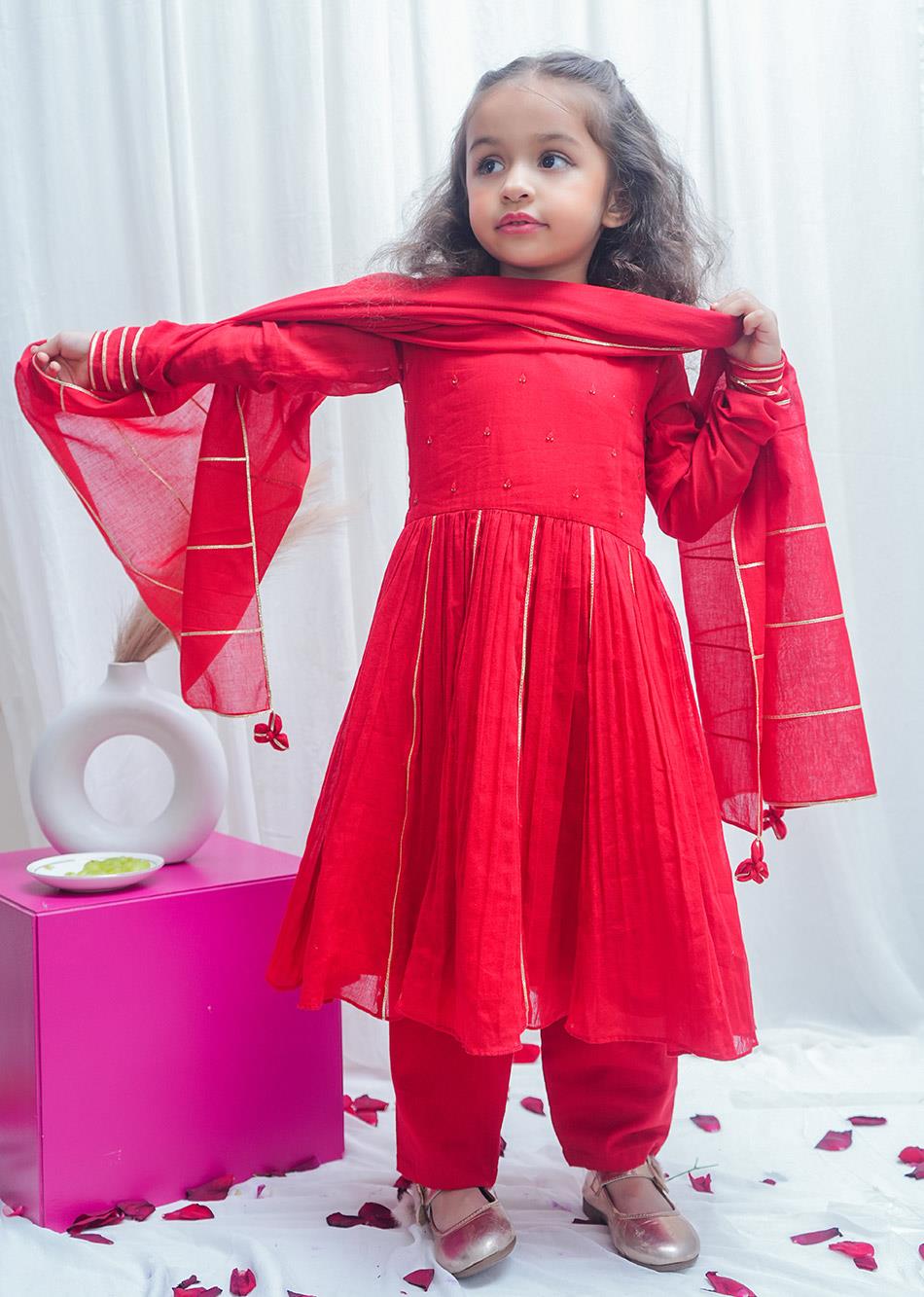 Jiyara Red Kali Anarkali (Set Of 3) By Jovi Fashion